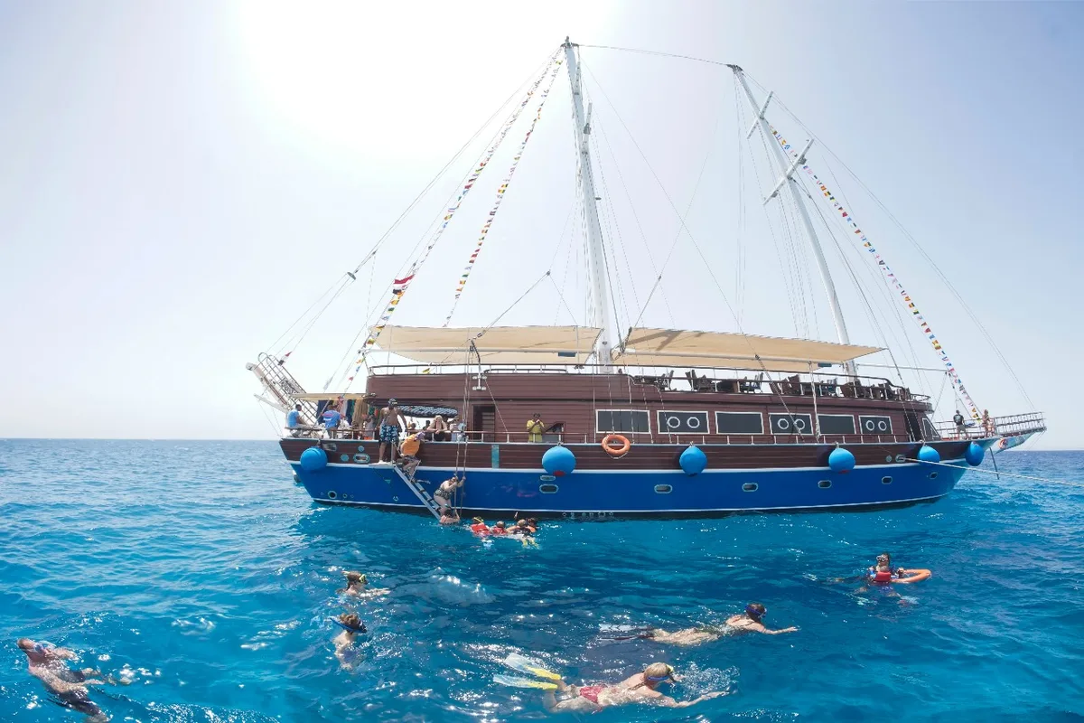 Pirates luksussejlads til Marsa Mubarak